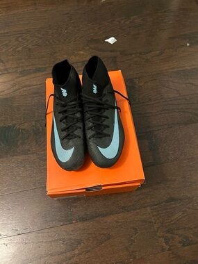 Nike men black and blue mericuals